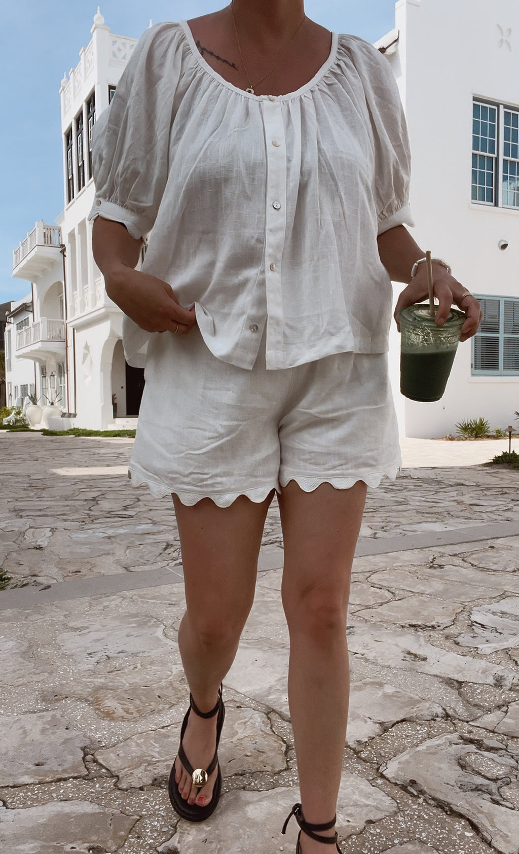 Scallop Linen Shorts